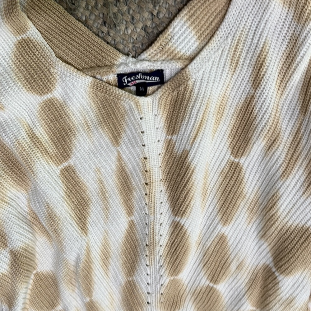 🌟2/$10🌟Freshman Neutral Tie Dye sweater - Picture 2 of 3